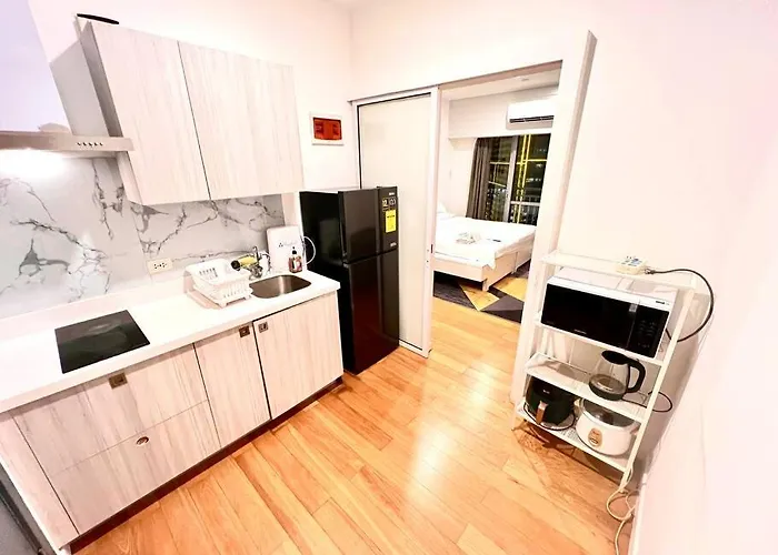 Rockwell View Acqua Iguazu Tower 17th Flr Mandaluyong-makati 1br Manila