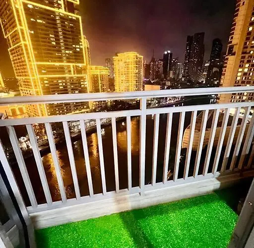 Apartment Rockwell View Acqua Iguazu Tower 17th Flr Mandaluyong-makati 1br