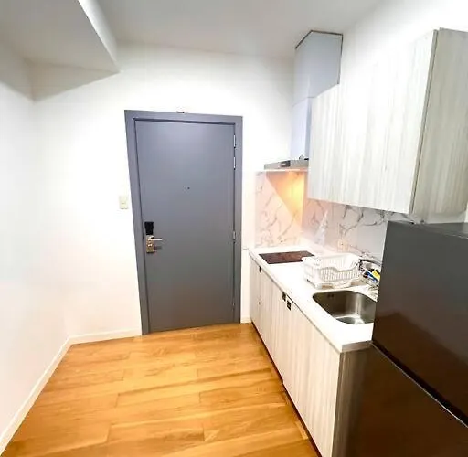Rockwell View Acqua Iguazu Tower 17th Flr Mandaluyong-makati 1br Apartment *